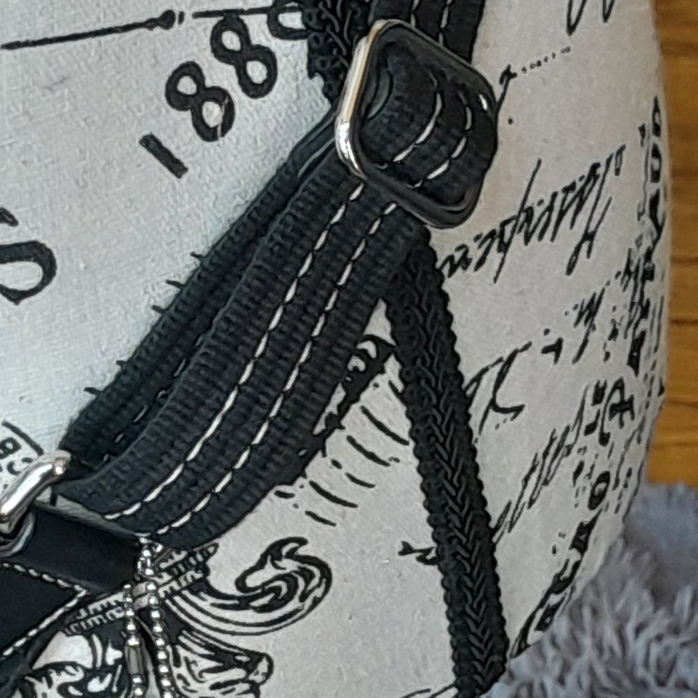 Vintage Coach Bon Voyage Belt Bag - Picture 2 of 8
